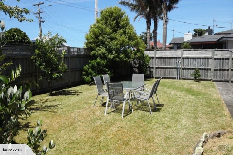 Photo of property in 1/148 Ngatai Road, Otumoetai, Tauranga, 3110