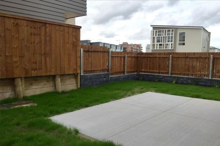 Photo of property in 1 Mapou Road, Hobsonville, Auckland, 0616