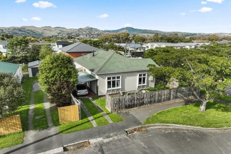 Photo of property in 102 Simeon Street, Spreydon, Christchurch, 8024