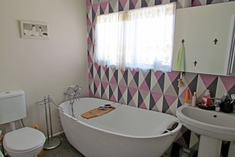 Photo of property in 14b Seddon Street, Te Puke, 3119