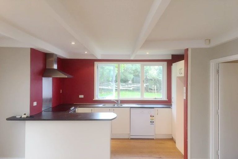 Photo of property in 8 Statesman Street, Henderson, Auckland, 0612