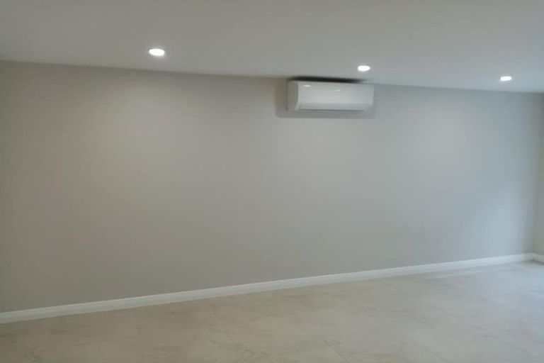 Photo of property in 52 Chamberlain Road, Karori, Wellington, 6012