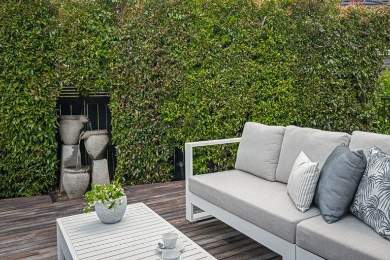 Photo of property in 5 Mural Place, Greenhithe, Auckland, 0632