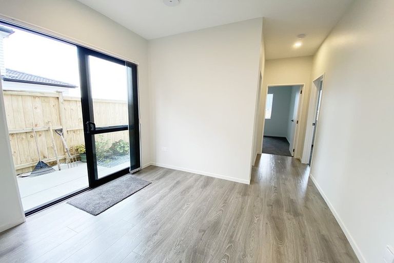 Photo of property in 43 Hikuawa Road, Flat Bush, Auckland, 2019