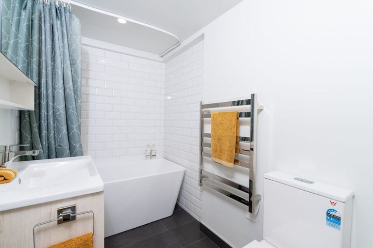 Photo of property in 49 Government Road, Raglan, 3225