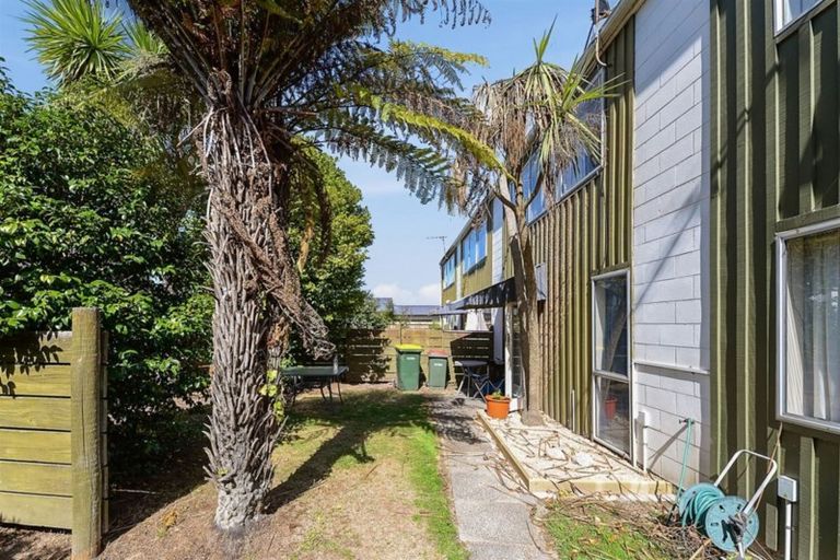 Photo of property in 100unit Lake Road, Koutu, Rotorua, 3010