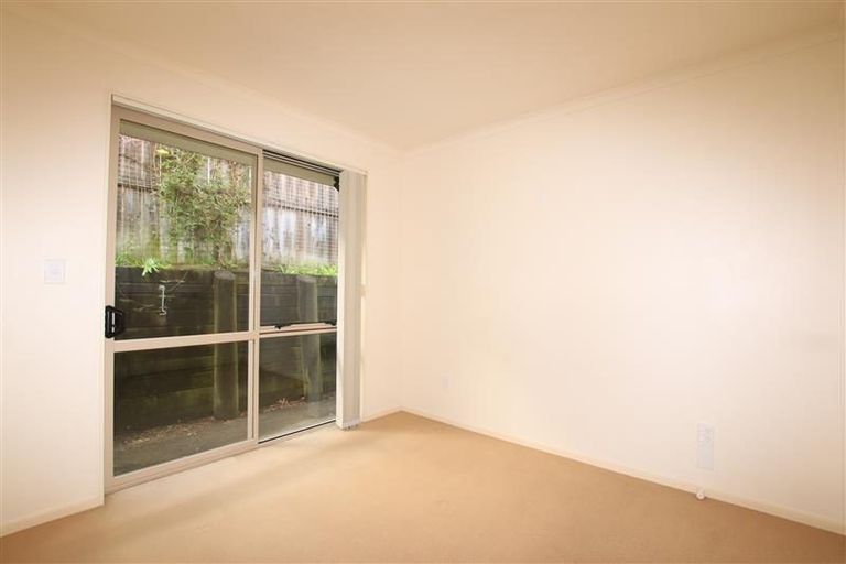 Photo of property in 64 Aberley Road, Schnapper Rock, Auckland, 0632