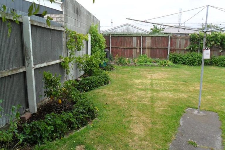 Photo of property in 52 Oriana Crescent, Hornby, Christchurch, 8042