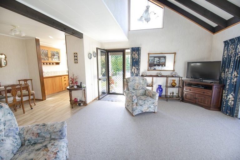 Photo of property in 64a Avondale Road, Taradale, Napier, 4112