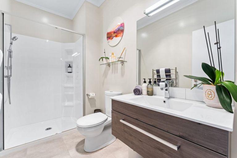 Photo of property in 73 Glidepath Road, Hobsonville, Auckland, 0616