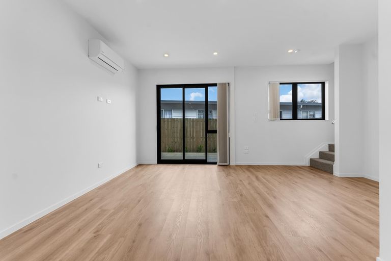 Photo of property in 22b Justamere Place, Weymouth, Auckland, 2103