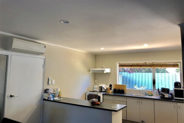 Photo of property in 2/50 Hain Avenue, Mangere East, Auckland, 2024
