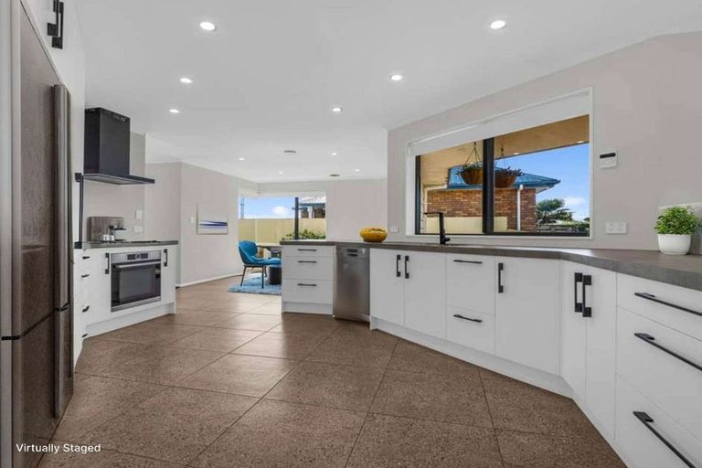 Photo of property in 135 Baverstock Road, Nawton, Hamilton, 3200