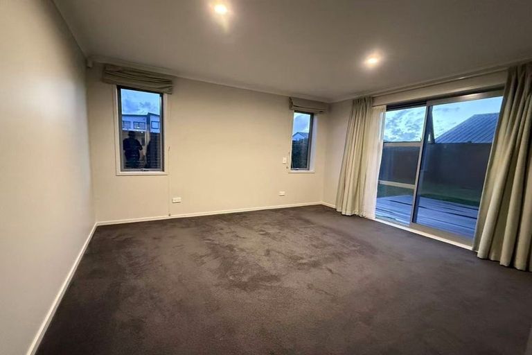 Photo of property in 98 Ridgedale Road, Silverdale, 0932