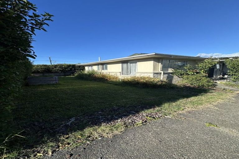 Photo of property in 1/3 Crichton Place, Taradale, Napier, 4112