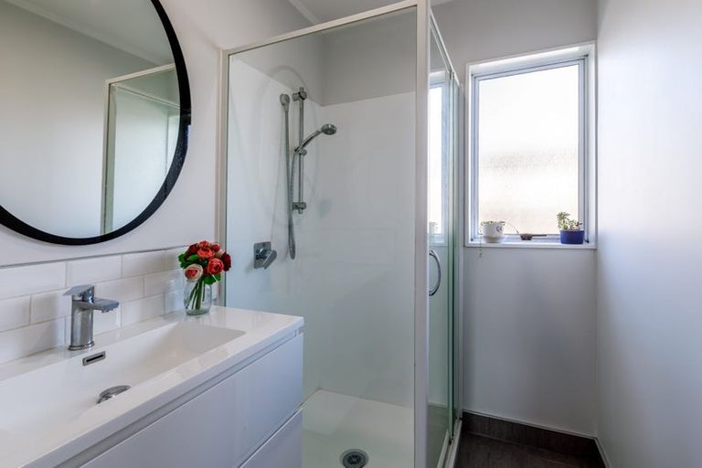 Photo of property in 62 Pomaria Road, Henderson, Auckland, 0610