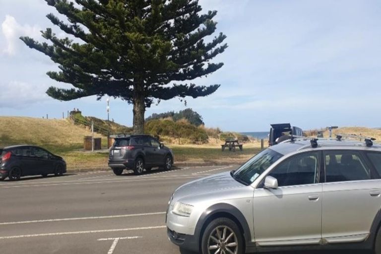 Photo of property in 45 Marine Parade, Mount Maunganui, 3116