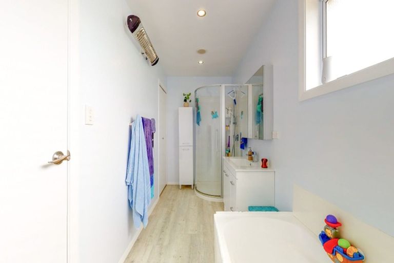 Photo of property in 6 Mitchell Street, Brooklyn, Wellington, 6021