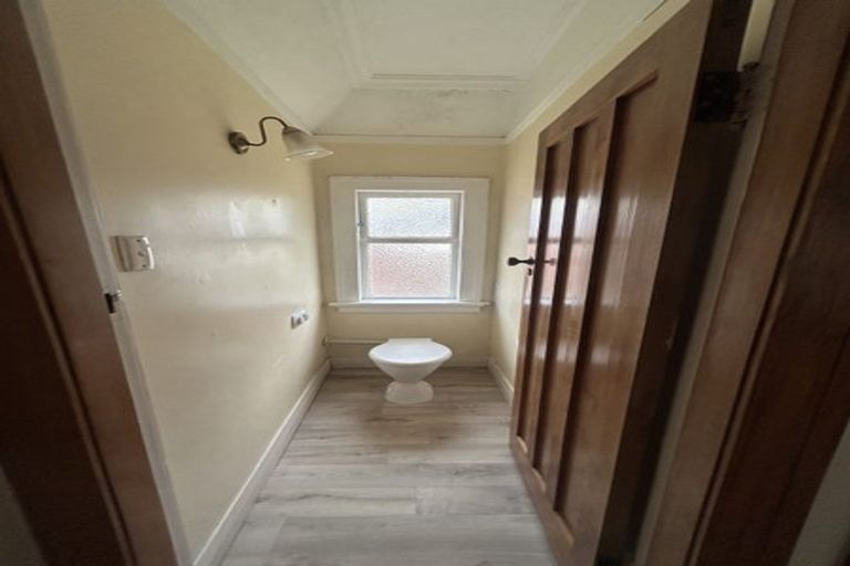 Photo of property in 227 The Parade, Island Bay, Wellington, 6023