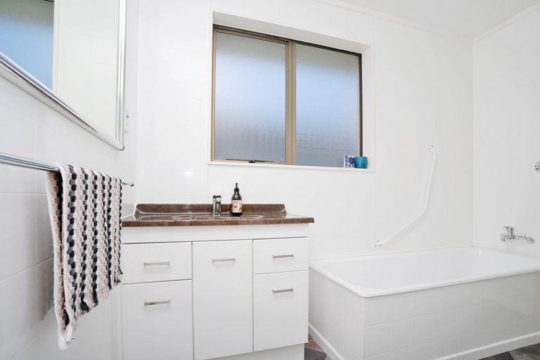 Photo of property in 61 Antrim Street, Windsor, Invercargill, 9810