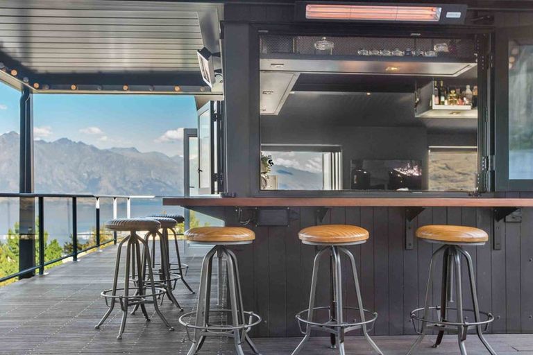 Photo of property in 16b Sainsbury Road, Fernhill, Queenstown, 9300