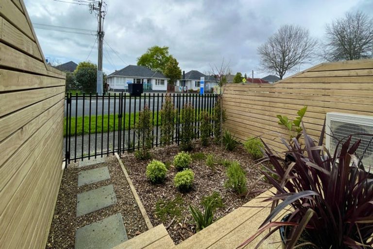 Photo of property in 588b Te Atatu Road, Te Atatu Peninsula, Auckland, 0610