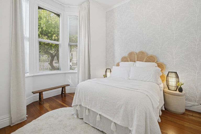 Photo of property in 132 Elizabeth Street, Mount Victoria, Wellington, 6011