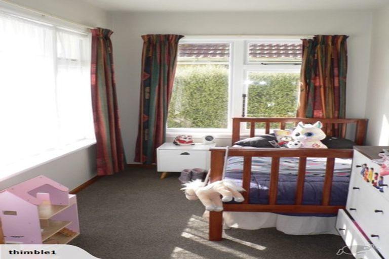 Photo of property in 8 Kinnaird Place, Hillmorton, Christchurch, 8025