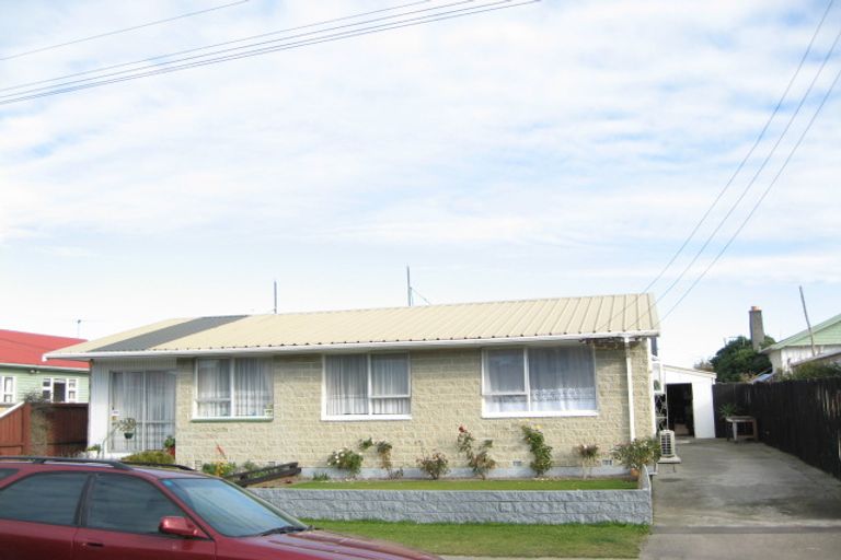 Photo of property in 2/80 Oram Avenue, New Brighton, Christchurch, 8061