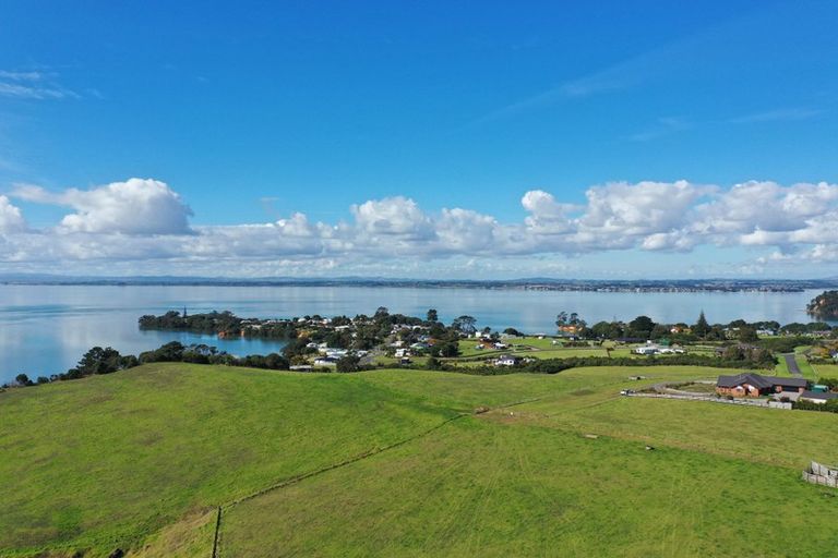Photo of property in 28 Opoia Drive, Awhitu, 2684