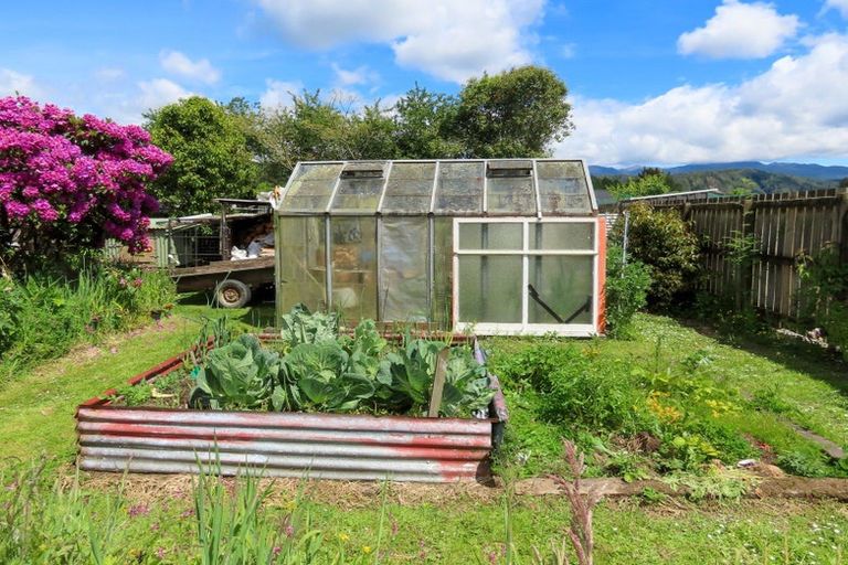 Photo of property in 8 Conlon Street, Reefton, 7830