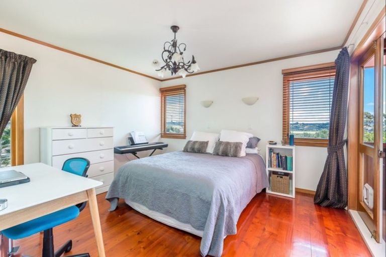 Photo of property in 14c Moffat Road, Red Beach, 0932