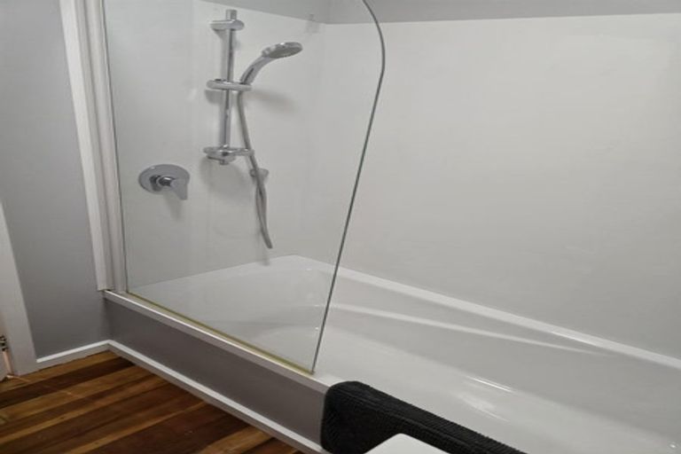 Photo of property in 26 Silverbirch Grove, Churton Park, Wellington, 6037