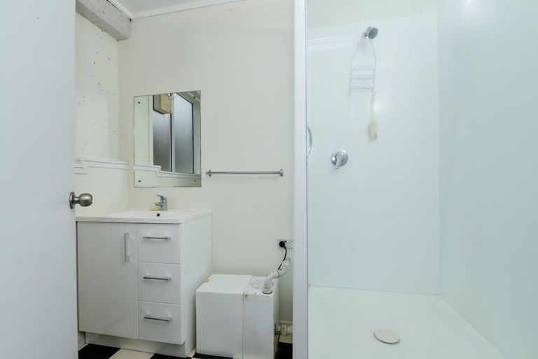 Photo of property in 12 Prisk Street, Melville, Hamilton, 3206