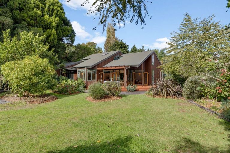Photo of property in 14 Dillon Place, Hamilton East, Hamilton, 3216