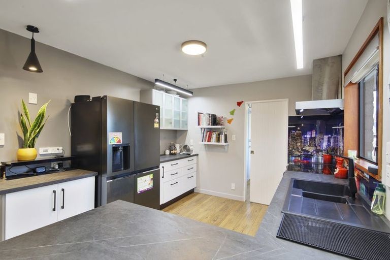 Photo of property in 1 Wakelin Place, Redwood, Christchurch, 8051