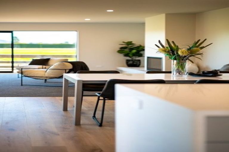 Photo of property in 7 Grey View Grove, Rangiora, 7400