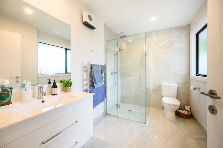 Photo of property in 6 Ngaio Street, West End, Palmerston North, 4412