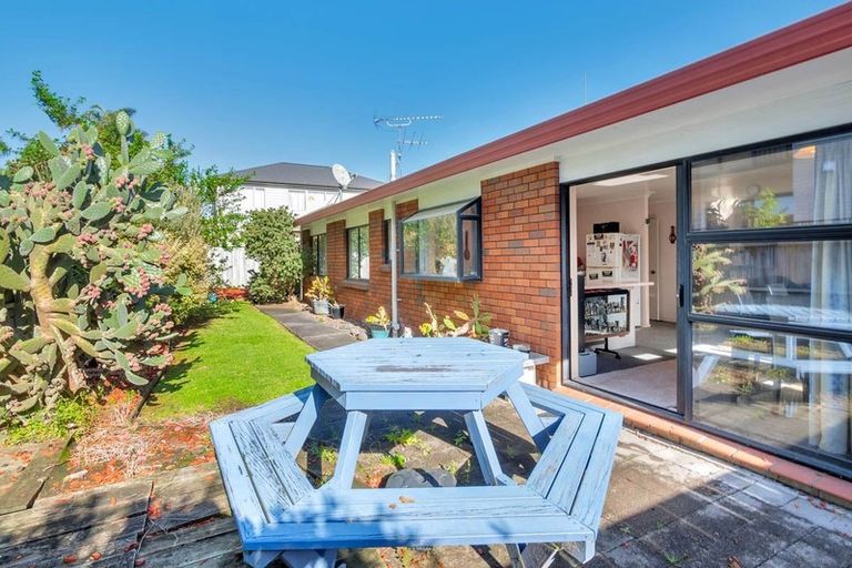 Photo of property in 3/6 Menary Street, Papakura, 2110
