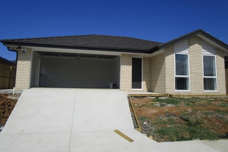 Photo of property in 13 Olivia Road, Pukekohe, 2120