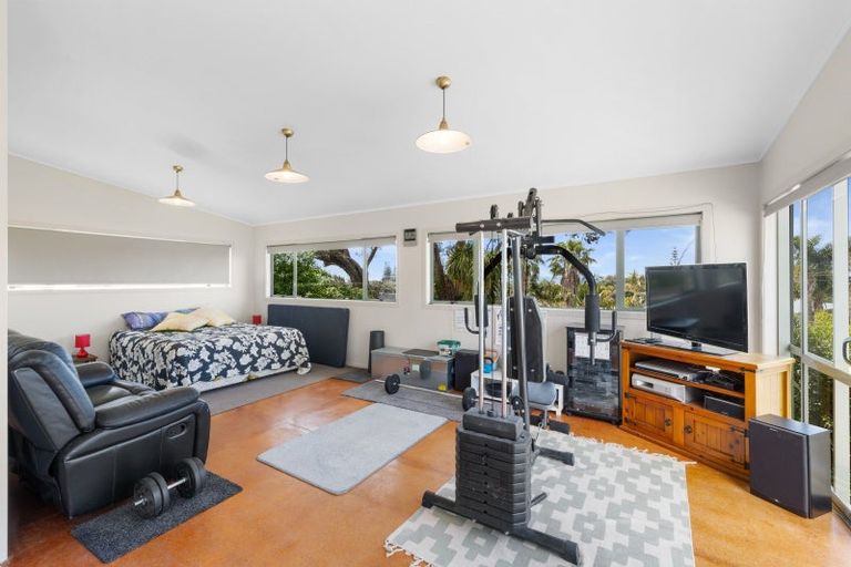 Photo of property in 890 Cove Road, Waipu, 0582