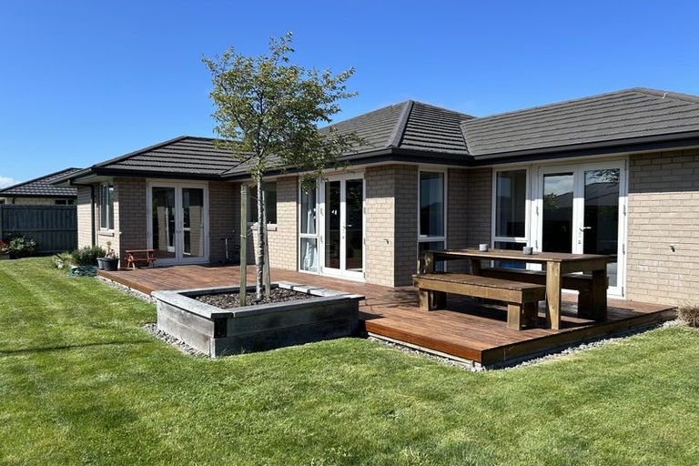 Photo of property in 15 Richmond Avenue, Halswell, Christchurch, 8025