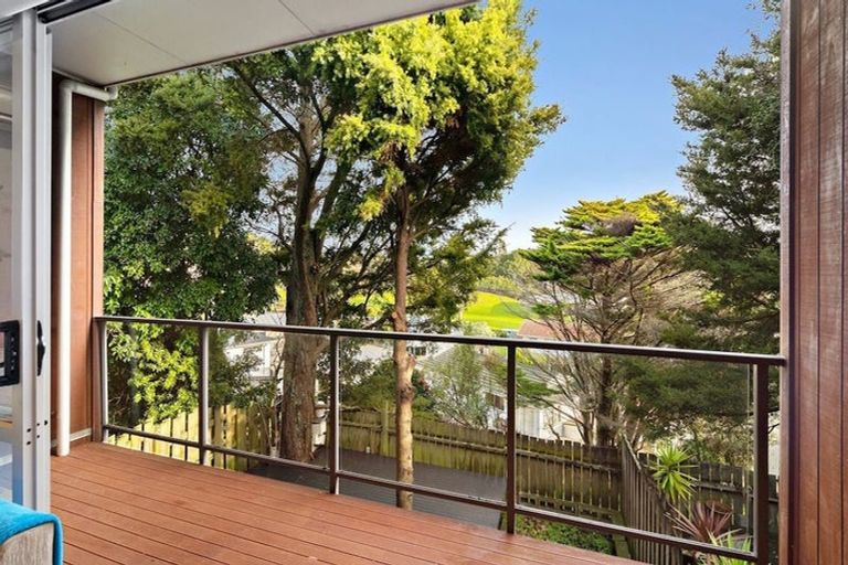 Photo of property in 76c Edmonton Road, Henderson, Auckland, 0612