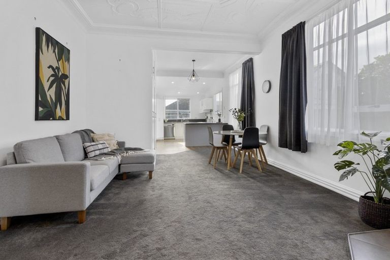 Photo of property in 130 Victoria Road, Saint Kilda, Dunedin, 9012