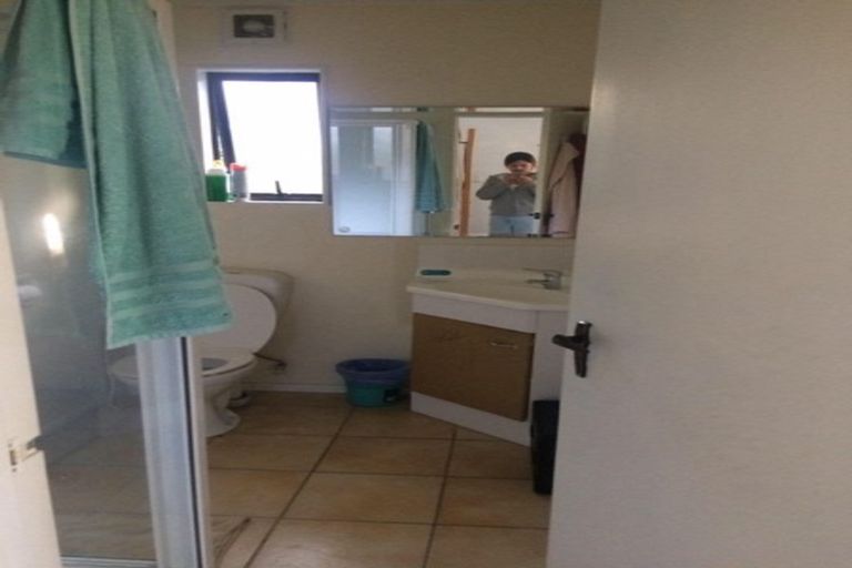 Photo of property in 133 Matipo Road, Te Atatu Peninsula, Auckland, 0610