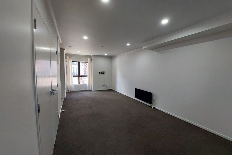Photo of property in 3/3 Wallson Crescent, Wiri, Auckland, 2104
