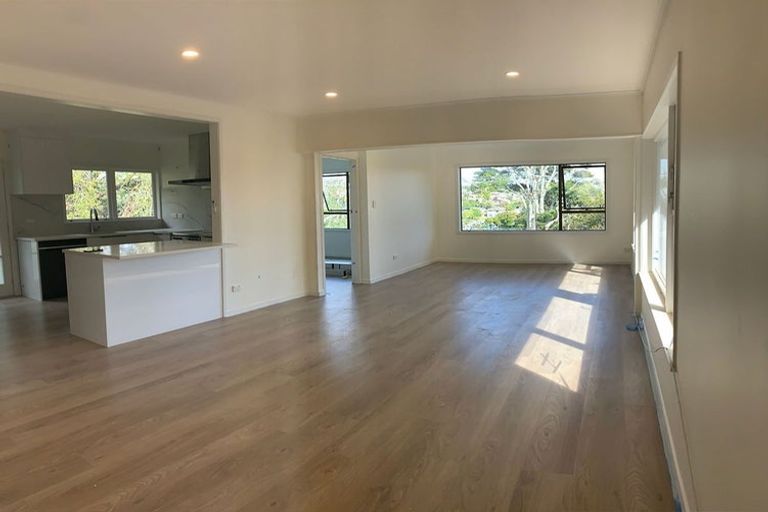 Photo of property in 1/99 Archers Road, Hillcrest, Auckland, 0629