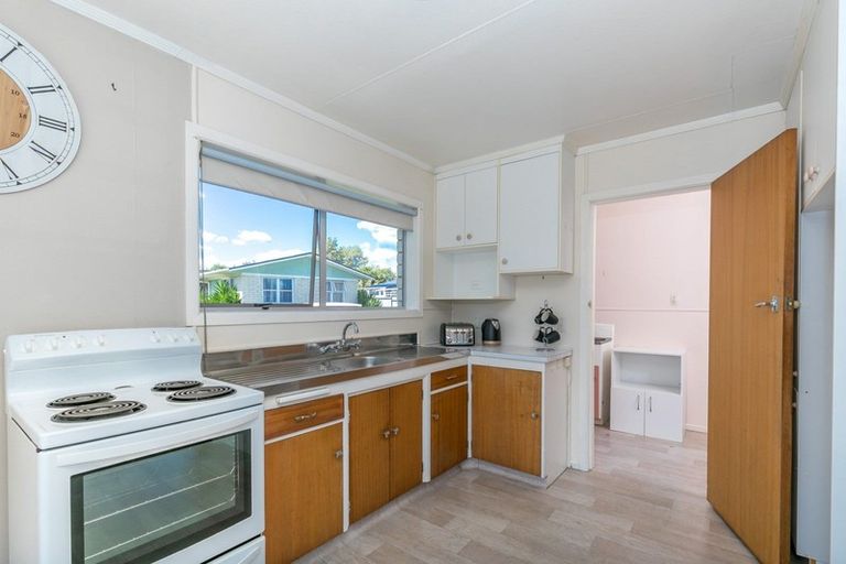 Photo of property in 8a Tanekaha Place, Pukete, Hamilton, 3200