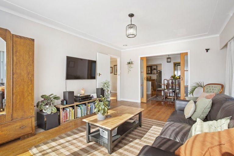 Photo of property in 200a Henderson Valley Road, Henderson, Auckland, 0612