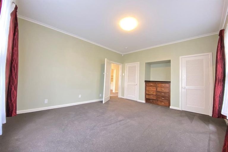 Photo of property in 17 Woodford Terrace, Ilam, Christchurch, 8053